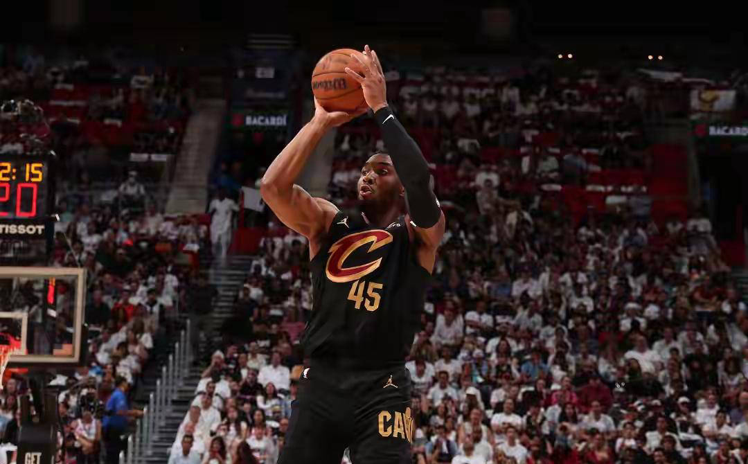 爱游戏官网-米切尔领导爵士取得季后赛胜利的简单介绍