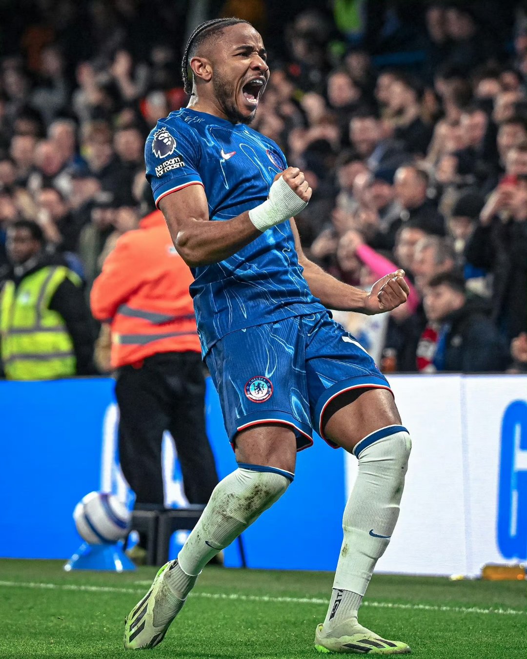 阿斯顿维拉败走，切尔西接近领先的简单介绍