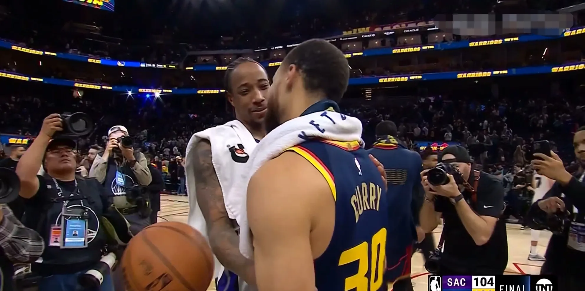 勇士主场击败国王，结束五连败的简单介绍