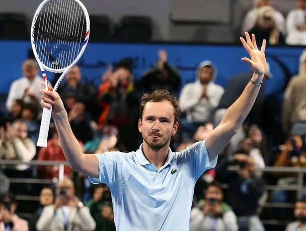 法网轻取年终总决赛，梅德韦杰夫统治全场的简单介绍