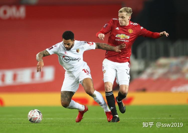 荷兰绝杀曼联,孔德统治全场的简单介绍 荷兰绝杀曼联,孔德统治全场的简单介绍